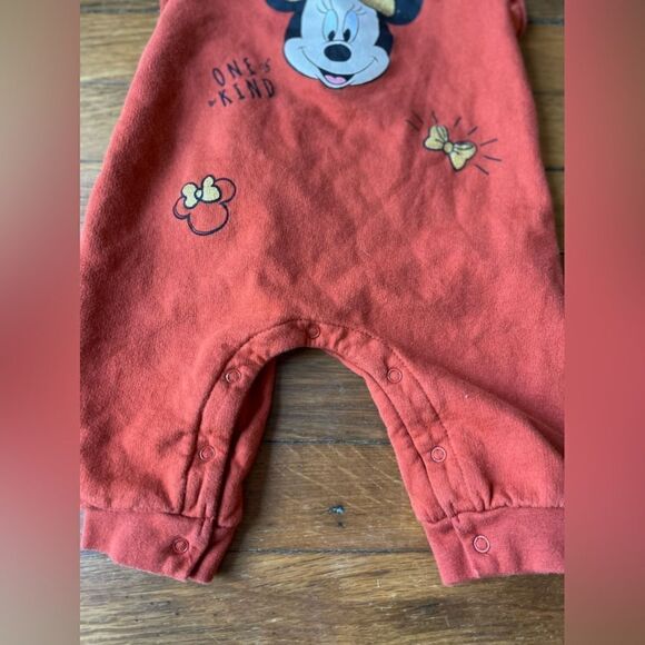 ⭐️ One of a kind ⭐️ 12 month orange DISNEY BABY Minnie romper with ruffl… - Picture 3 of 7